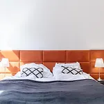 Beautiful 1Br Apt With A Great Location