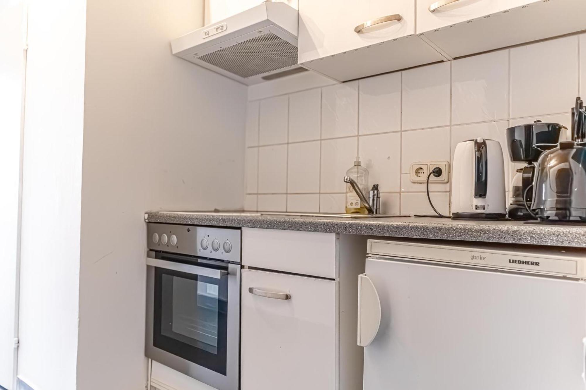 Beautiful 1br With A Great Location *