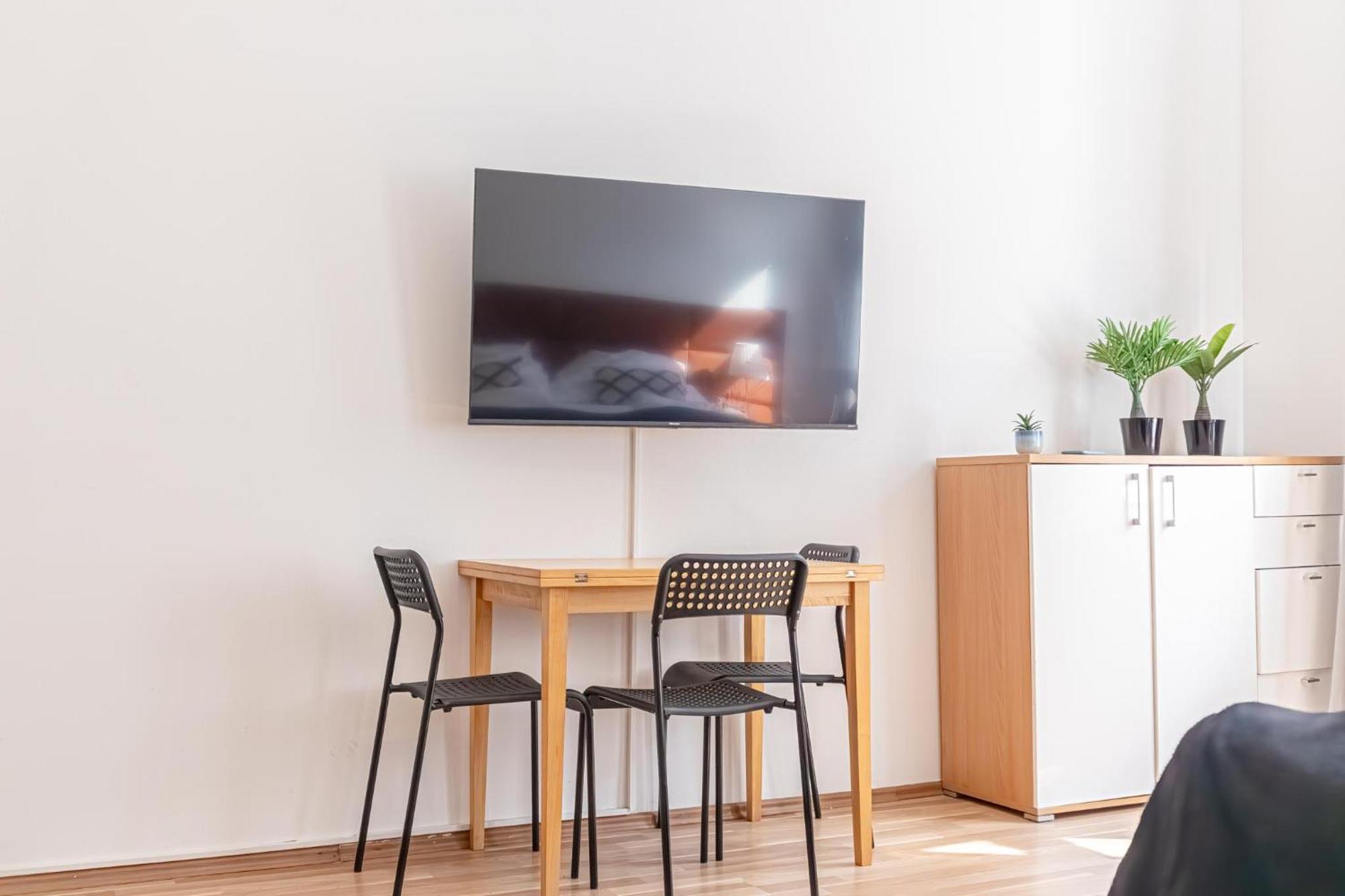 Appartement Beautiful 1br With A Great Location *